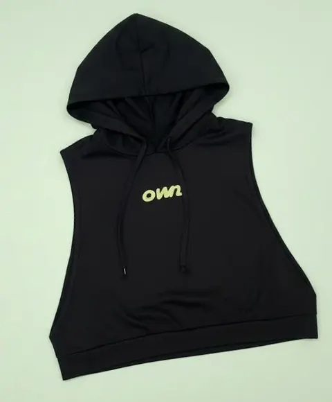 OWN Ladies Sleeveless Semi Crop Hoodie in Black & Gray– Customizable - foto 4
