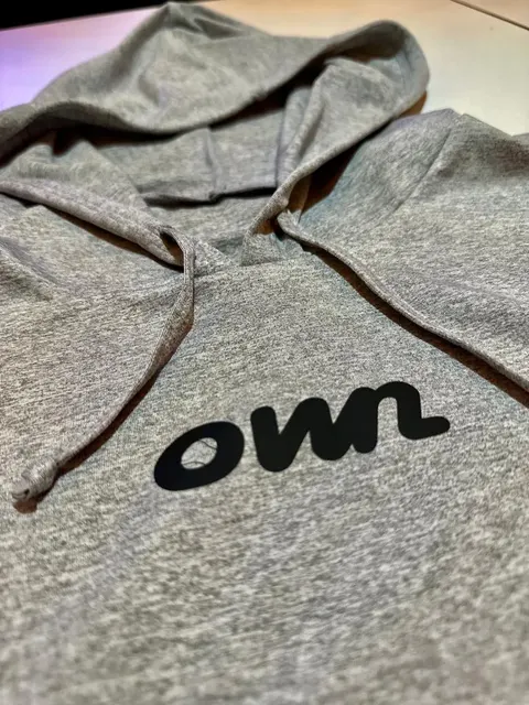 OWN Ladies Sleeveless Semi Crop Hoodie in Black & Gray– Customizable - foto 7