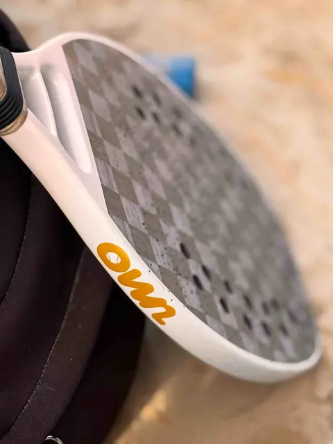 Own Silver Carbon 20mm White/Gold or Black/Gold option– Racket with Line Detail + OwnBT Grit Treatment + OwnBT 2 in 1 Bag/Towel - foto 7
