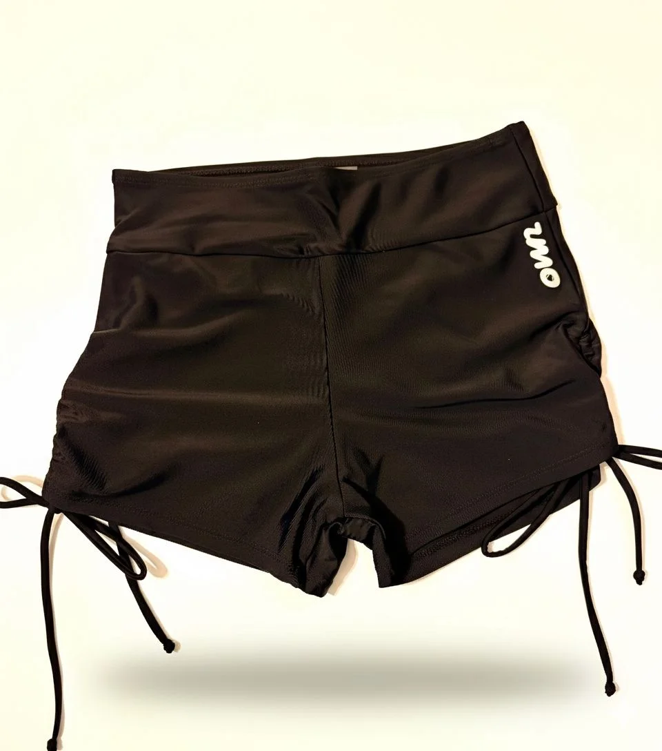 Women’s Scrunched Sports Shorts in Black (CUSTOMIZABLE)